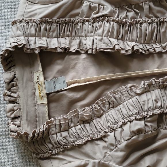 Chino Ruffled Jacket - Picture 5 of 7